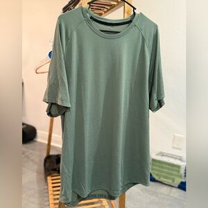 Lululemon Green Short Sleeve Tee